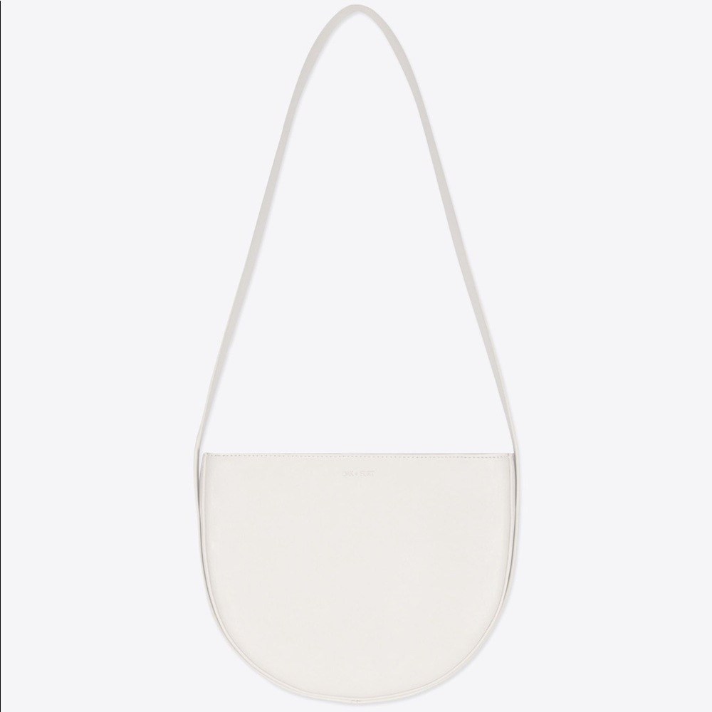 ISO this Oak + Fort bag in white :)